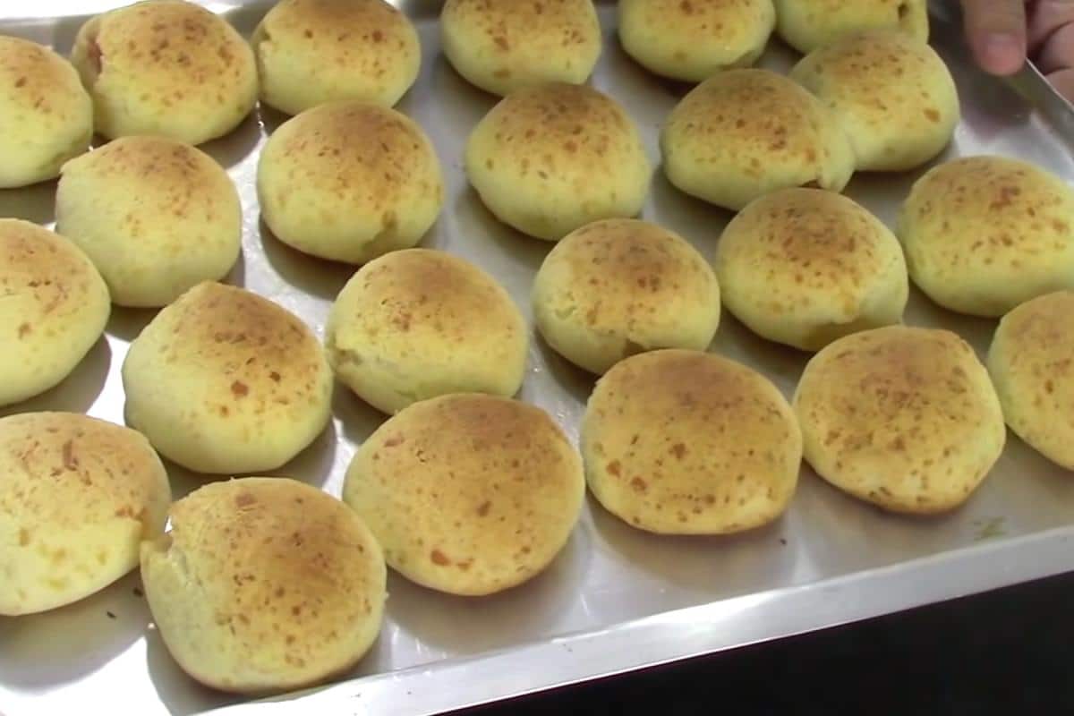 pão de queijo recheado