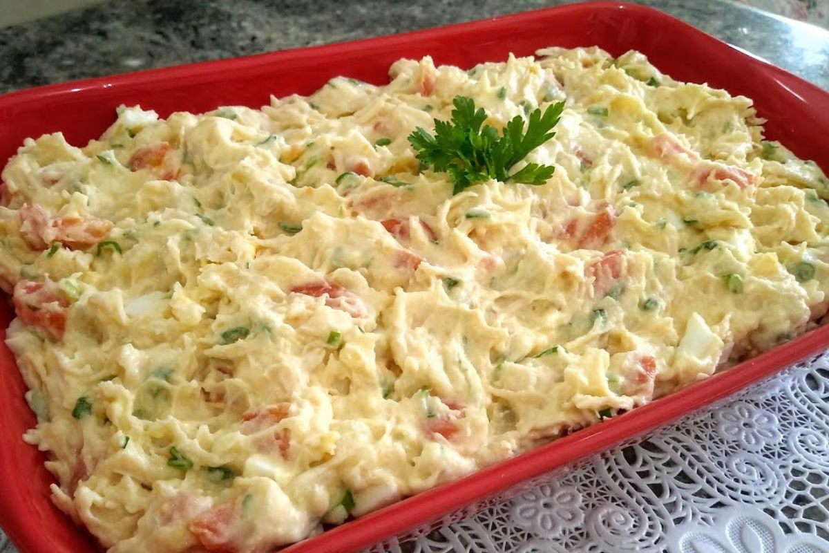 salada de maionese com frango